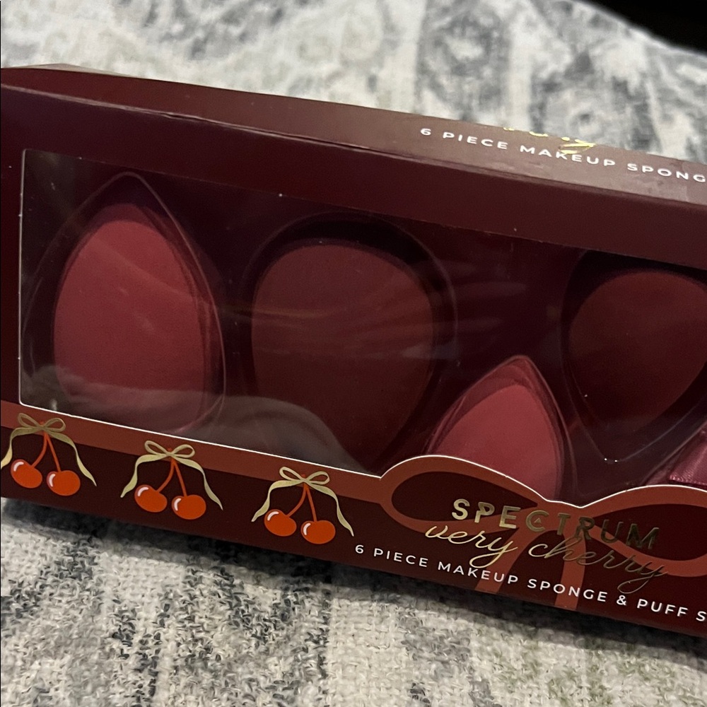 Spectrum Makeup Sponge & Puff Set - Picture 2 of 4
